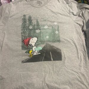 Aeropostale Gray Snoopy Snowy Scene Tee